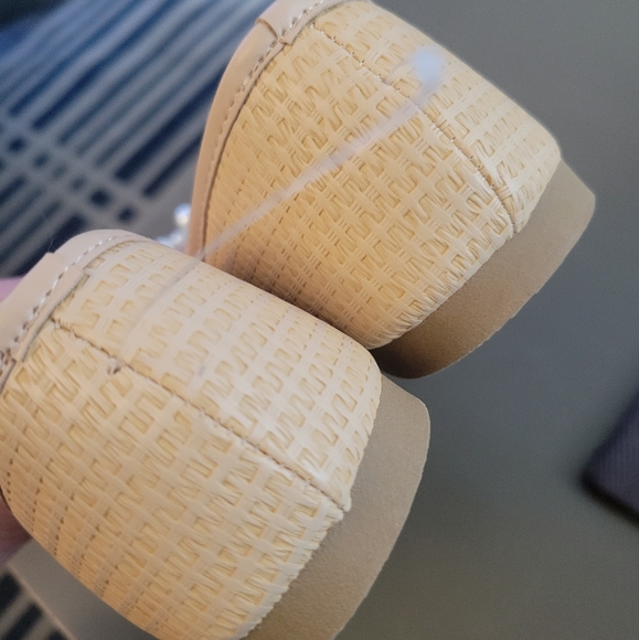 NEW Top Moda Comfort She's Sophisticated Woven Tan Cream & Pearl Buckle Flats 6 - Picture 12 of 13